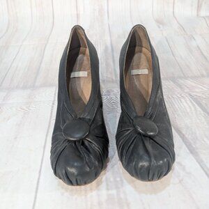 Tracey Neuls TN 29 Women's EUR 40.5 Black Leather Front Knot Cone Pump Heel
